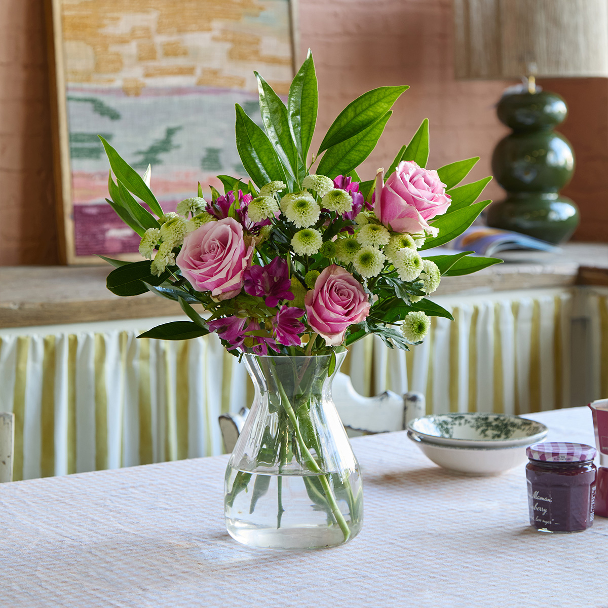 White roses in a luxurious flower bouquet - Freddie's Flowers image