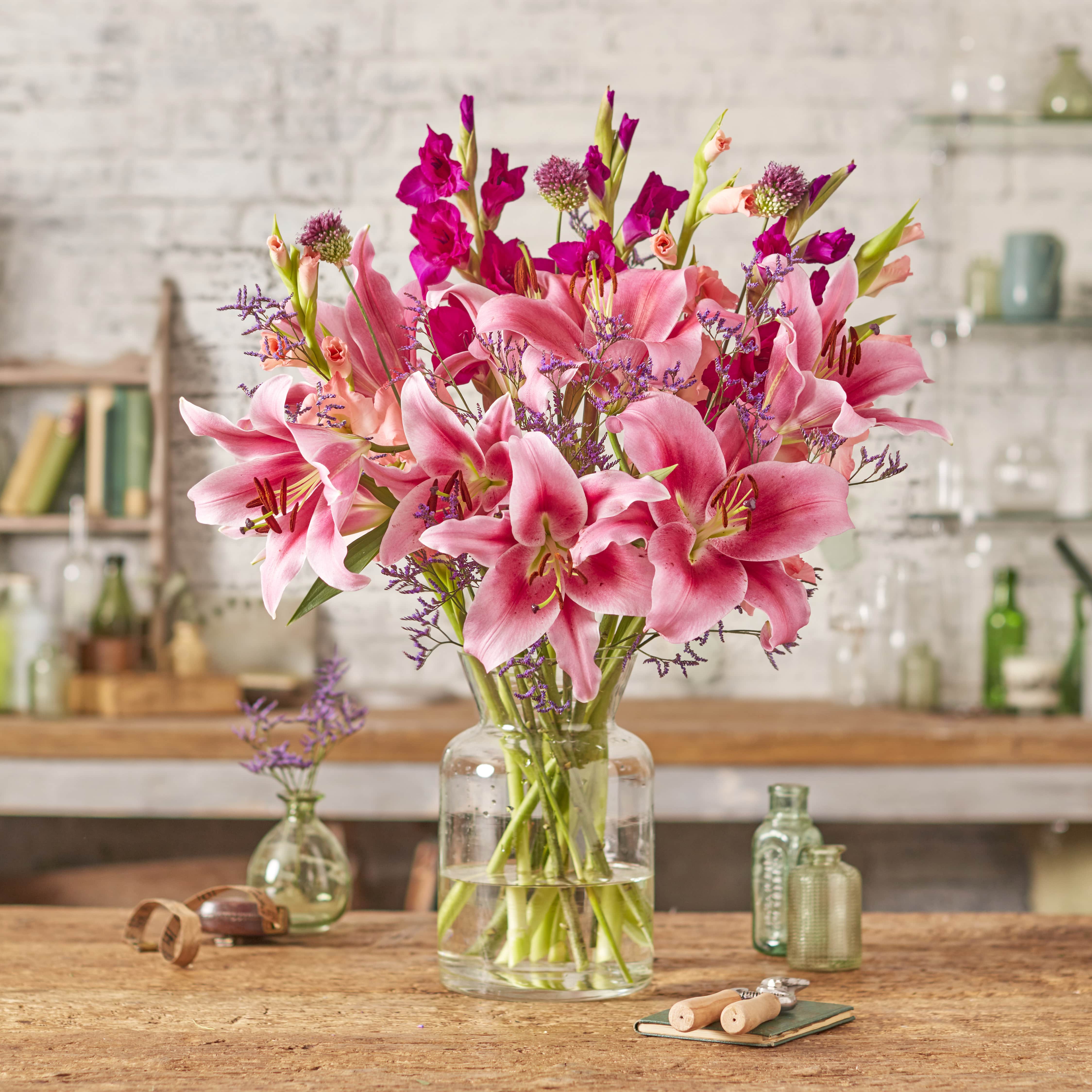 Freddie’s Flowers — fresh flowers, weekly, delivered to your door