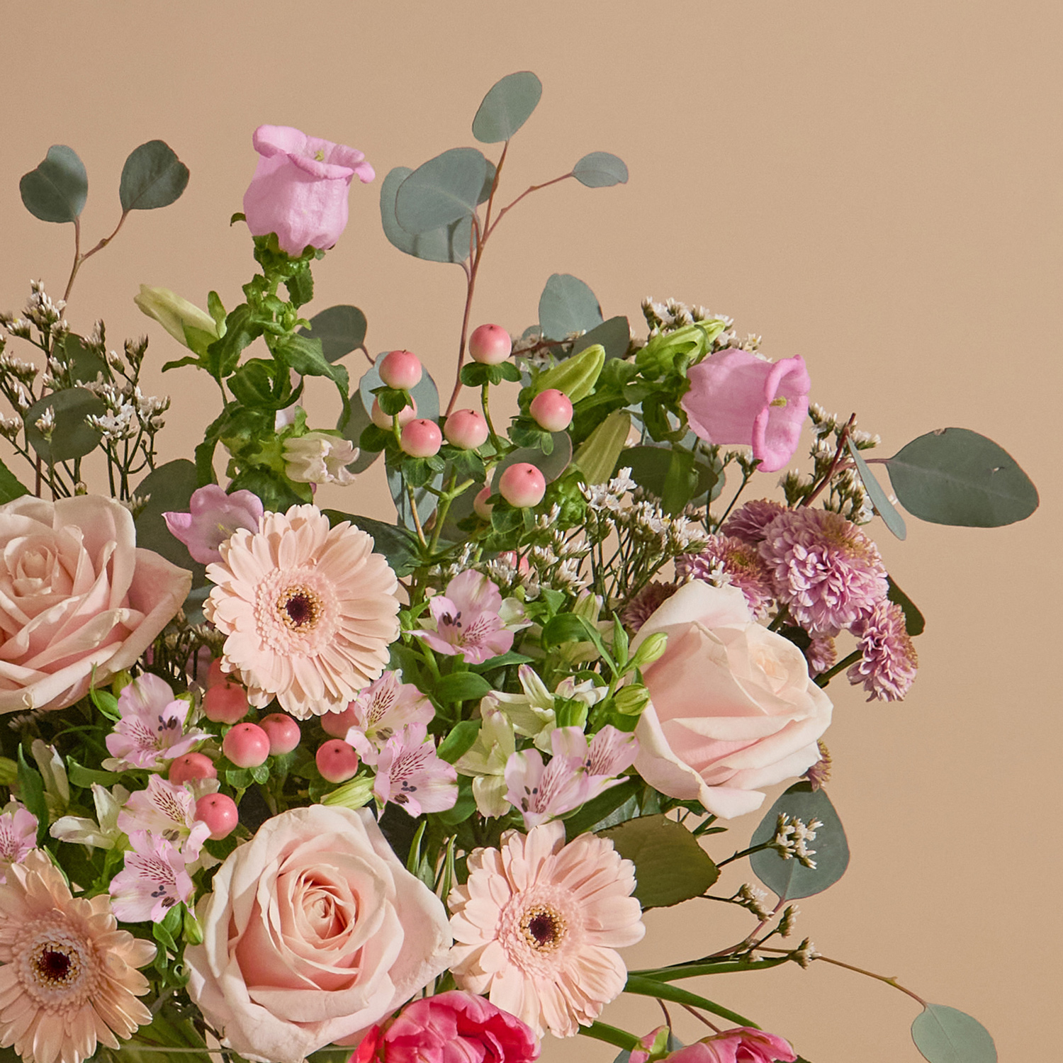 Valentin's Day flower bouquet with roses & campanula | Send flowers online | Cascading Chimes | size: showstopper, photo 3
