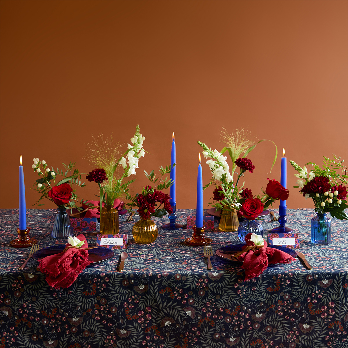 The Cobalt & Cognac Tablescape Set