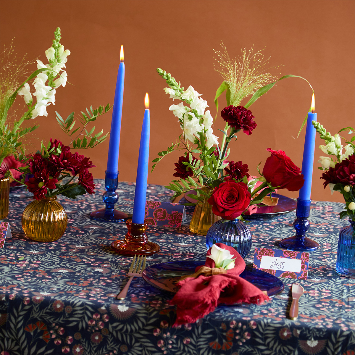 The Cobalt & Cognac Tablescape Set